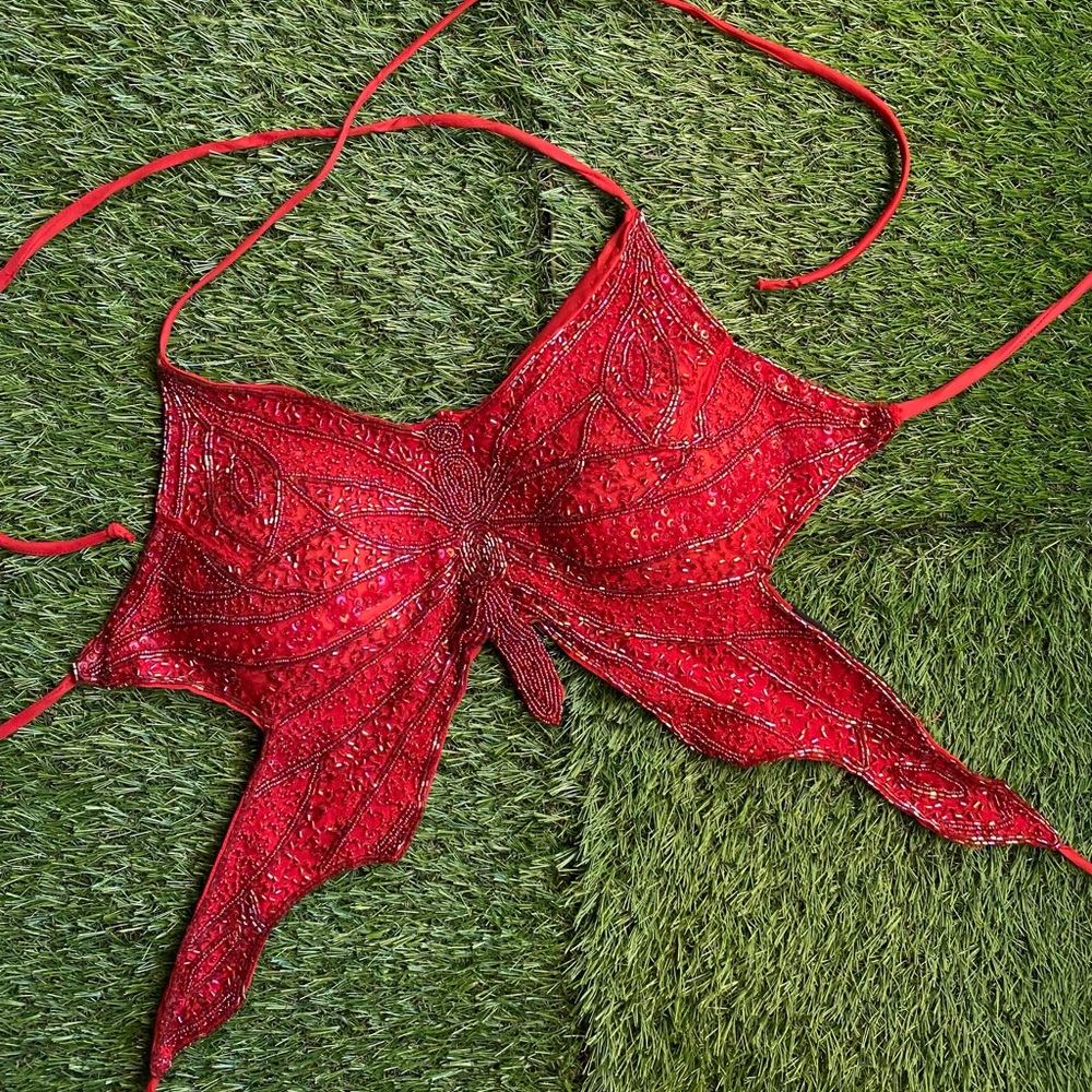 Red butterfly top ❤️